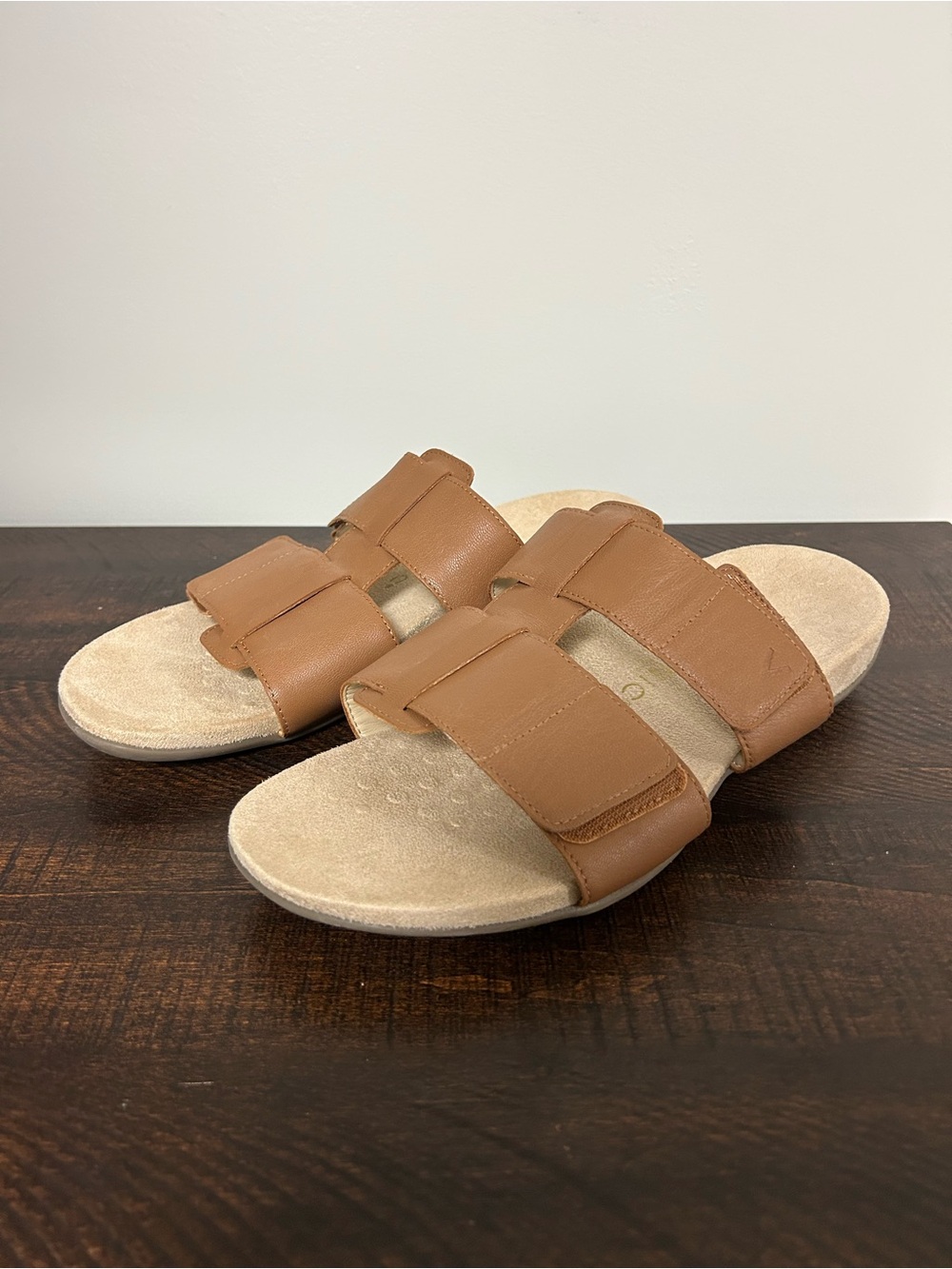 NEW Vionic Women's Sz 10 Riley Slide Sandals Brown Double Strap Slip On Comfort